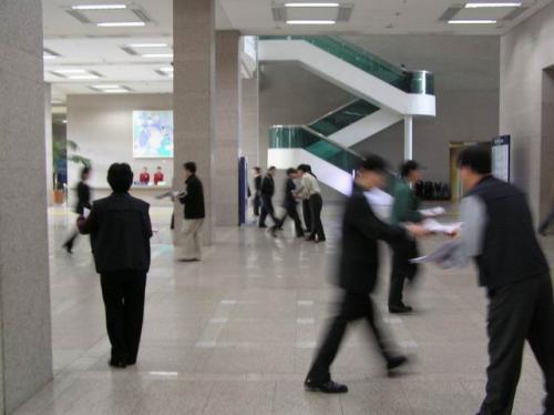 아침선전전-공무원노조신문홍보